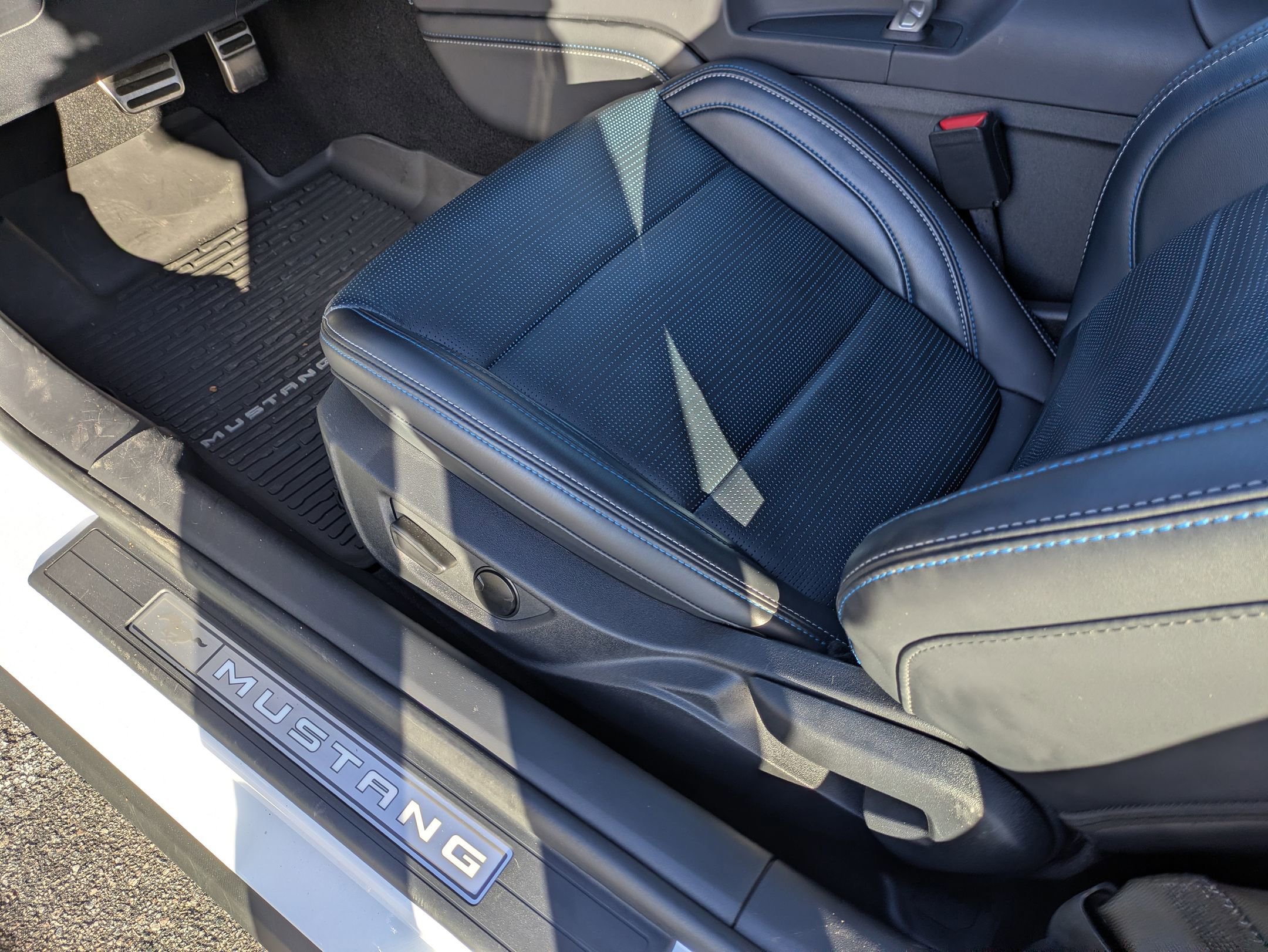 Certified 2024 Ford Mustang GT Premium w/ GT Performance Package image 15