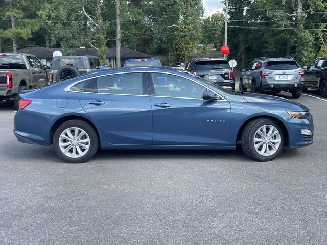 Used 2025 Chevrolet Malibu LT FWD image 2
