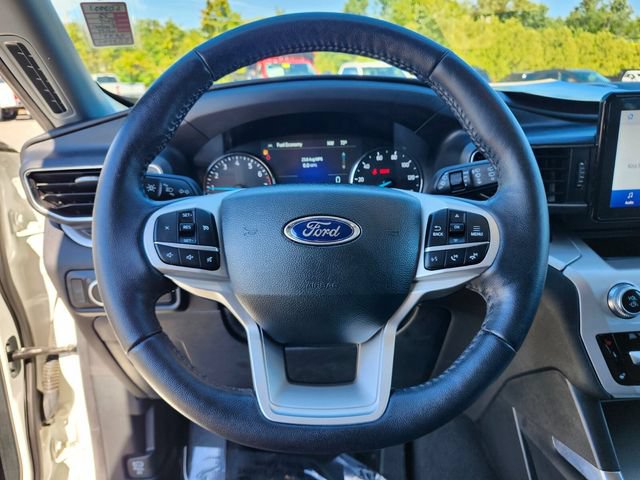 Certified 2022 Ford Explorer XLT w/ Equipment Group 202A AWD/4WD image 29
