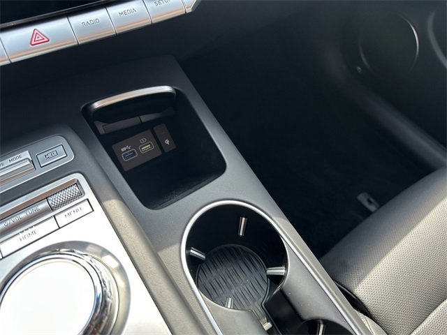 Used 2022 Genesis GV70 2.5T w/ Select Package image 26