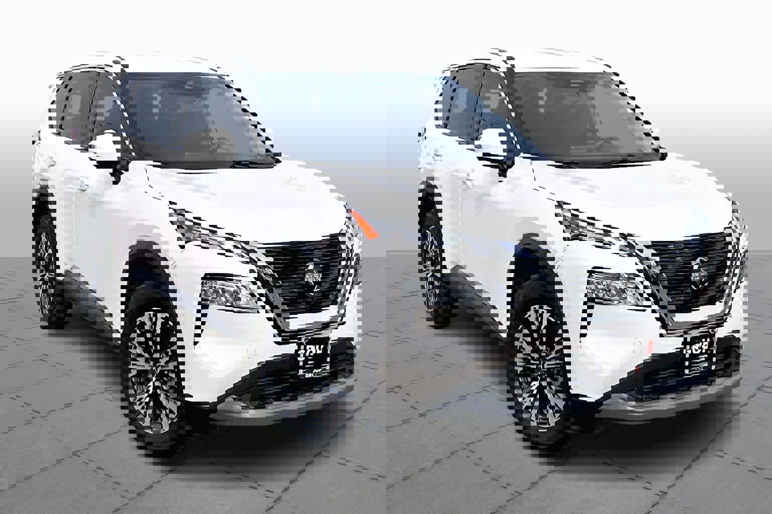 Used 2023 Nissan Rogue SV image 5