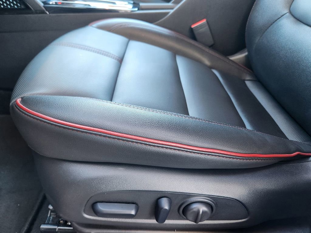 Used 2024 Chevrolet TrailBlazer RS w/ Driver Confidence Package image 12