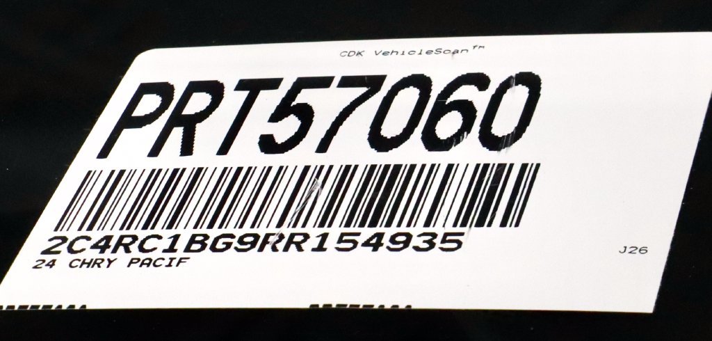 Used 2024 Chrysler Pacifica Touring-L FWD image 31