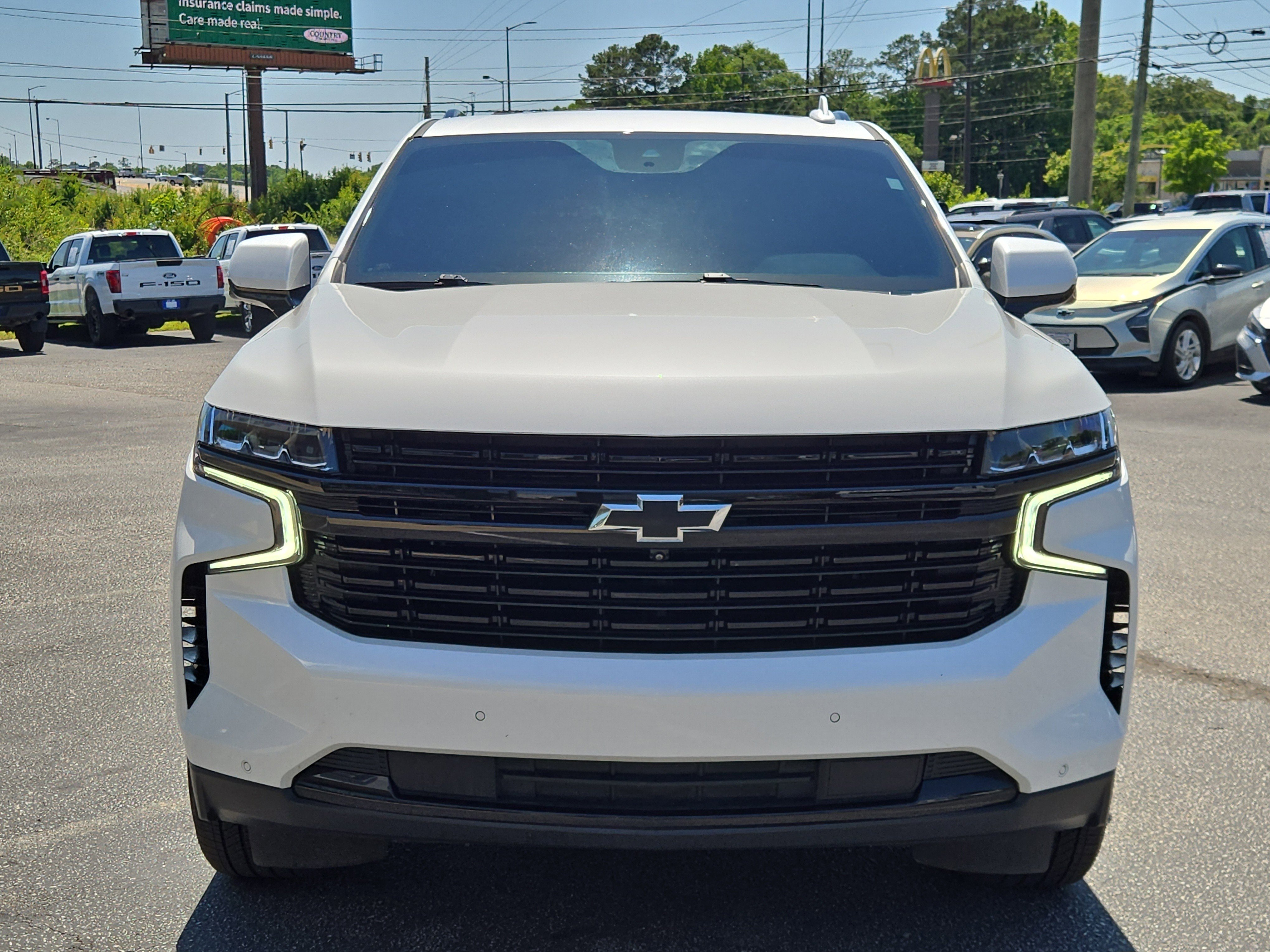 Used 2024 Chevrolet Tahoe RST w/ Luxury Package RWD image 3