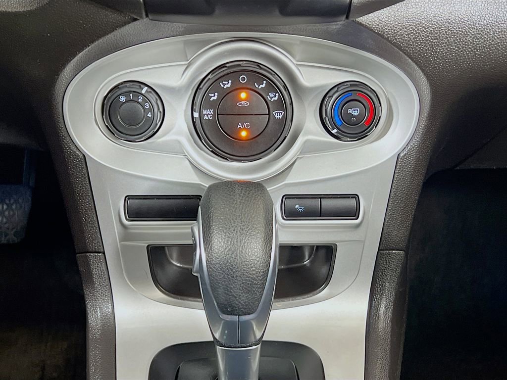 Certified 2017 Ford Fiesta SE FWD image 15