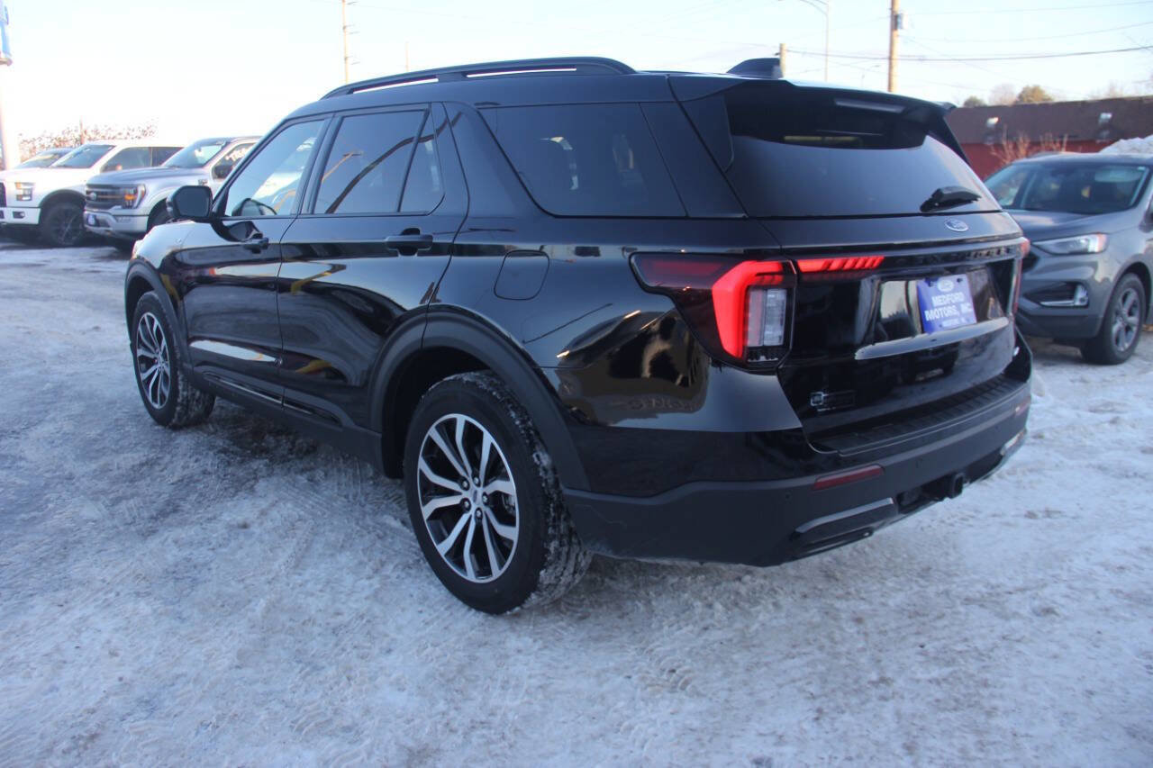Certified 2025 Ford Explorer ST-Line image 6