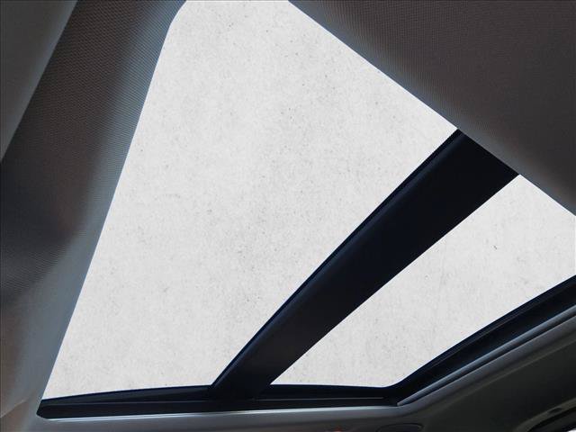Used 2021 Nissan Rogue Platinum FWD image 19