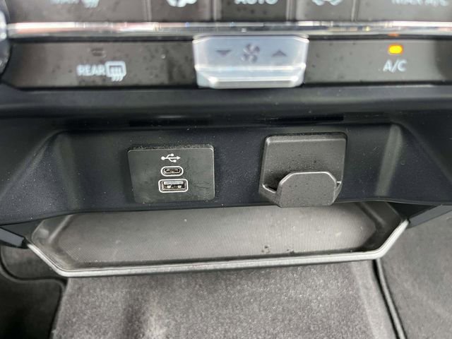 Certified 2025 Ford F150 XLT w/ Equipment Group 301A Standard image 18