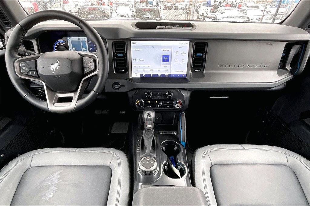 Certified 2024 Ford Bronco Black Diamond AWD/4WD image 13