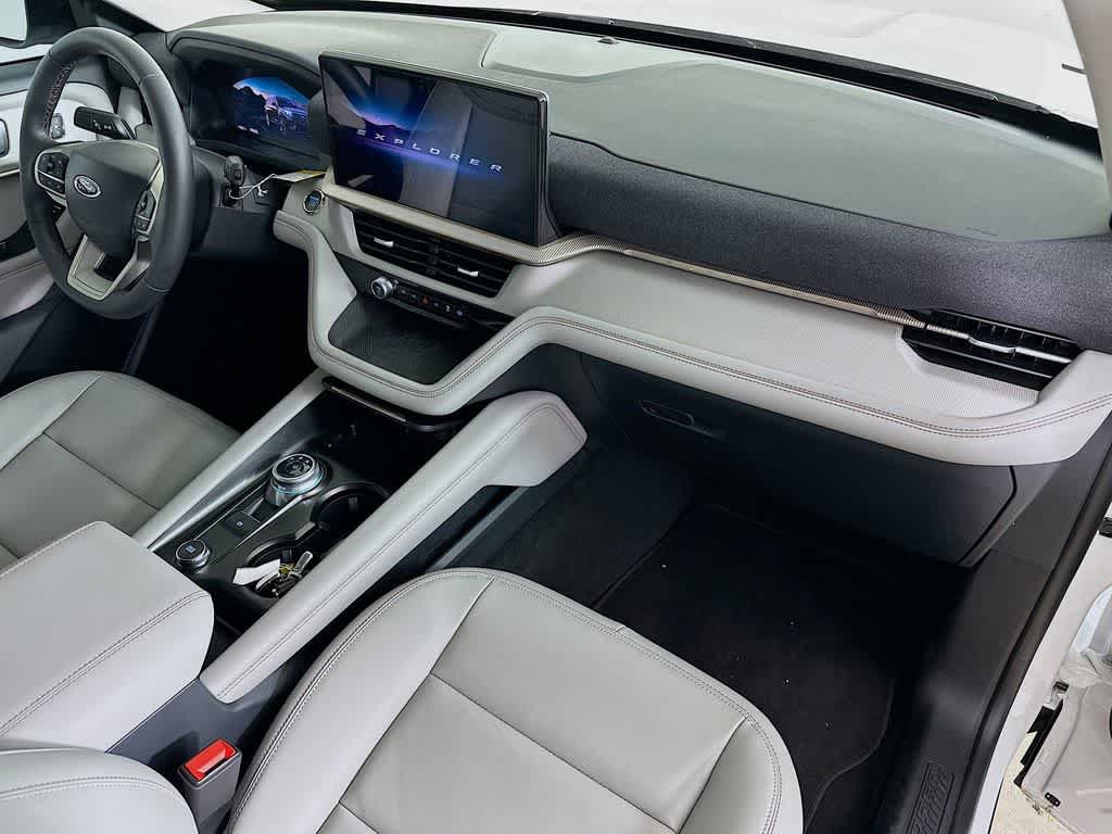 Certified 2025 Ford Explorer Active w/ Active Comfort Package RWD image 33