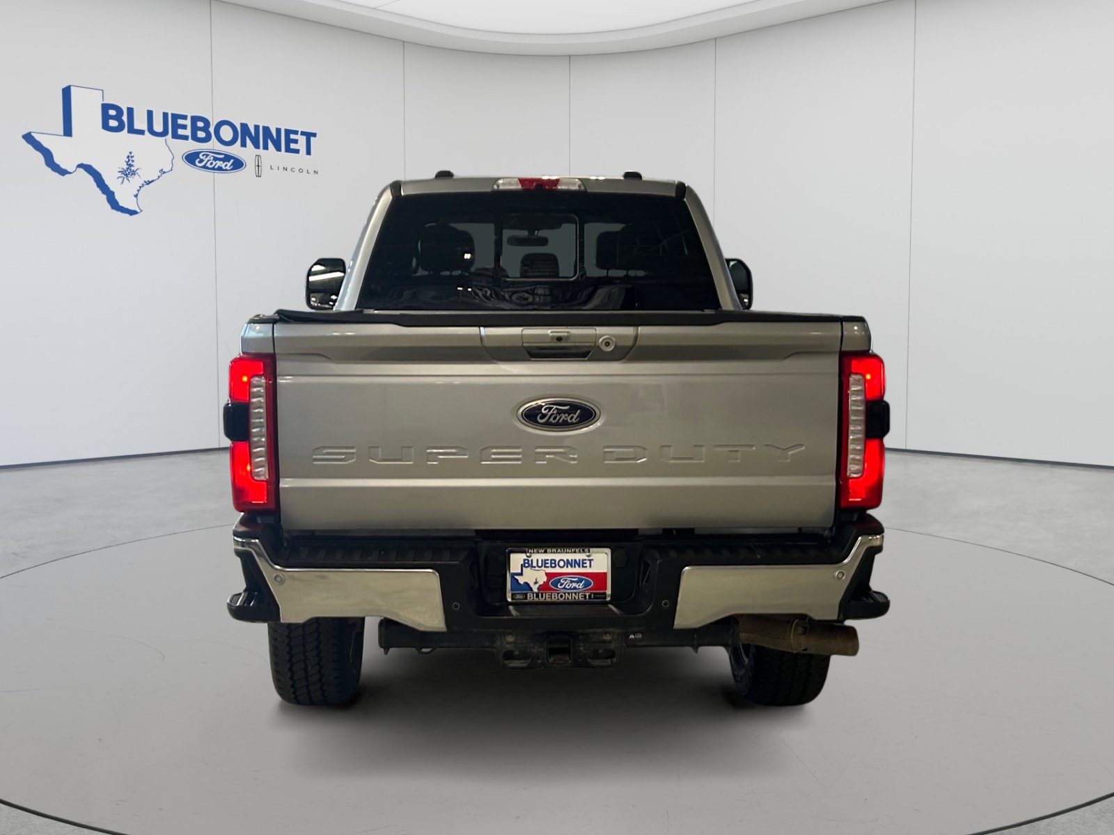 Certified 2023 Ford F250 Lariat w/ Chrome Package AWD/4WD image 6