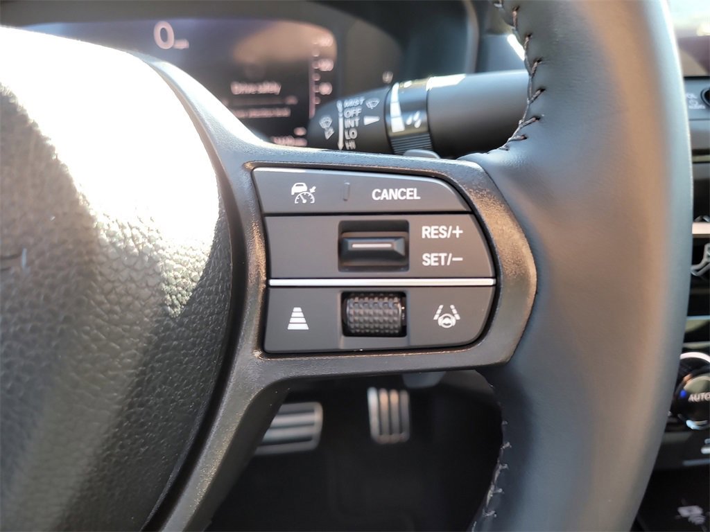 Used 2025 Honda Accord Sport image 29