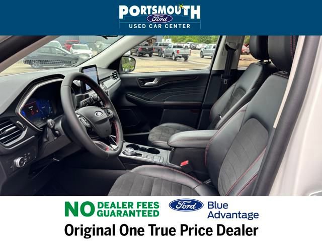 Certified 2022 Ford Escape SEL w/ SEL Stealth AWD Package image 11