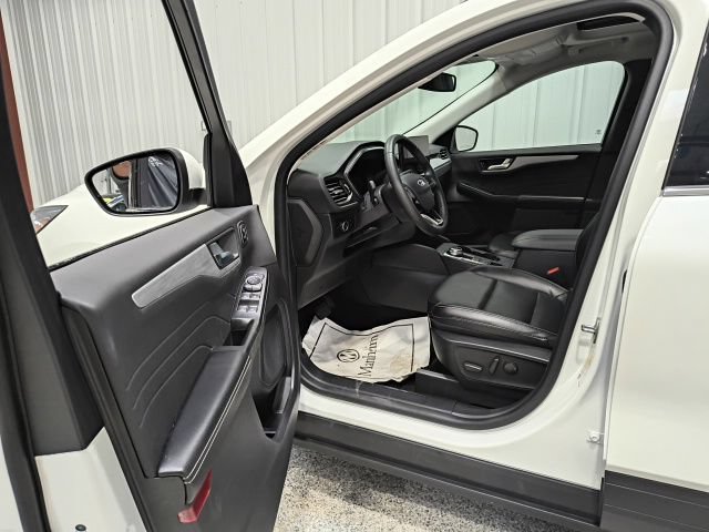 Certified 2023 Ford Escape Platinum AWD/4WD image 12