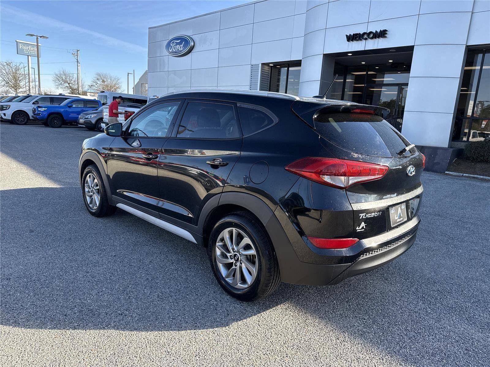 Used 2017 Hyundai Tucson SE image 3