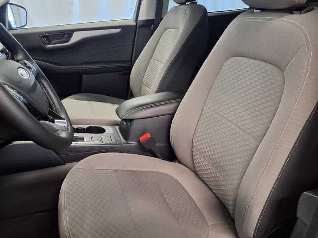 Certified 2022 Ford Escape SE w/ Convenience Package AWD/4WD image 3