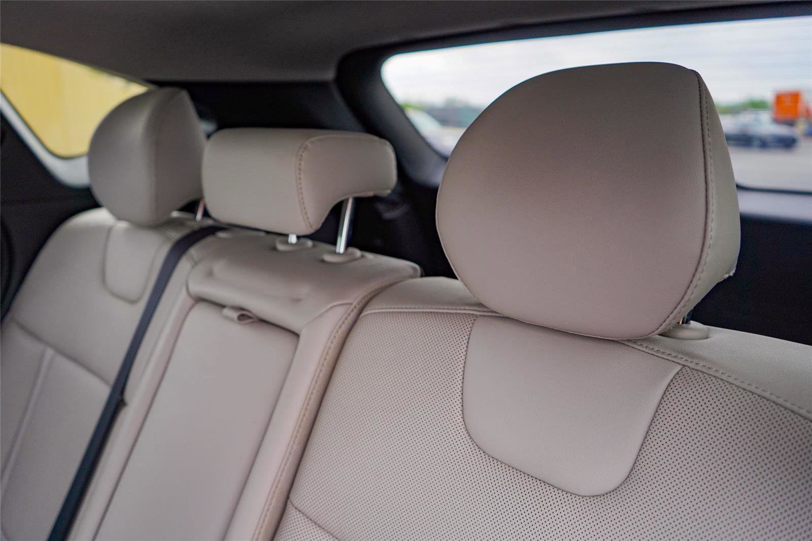 Used 2023 Hyundai Tucson Limited image 29