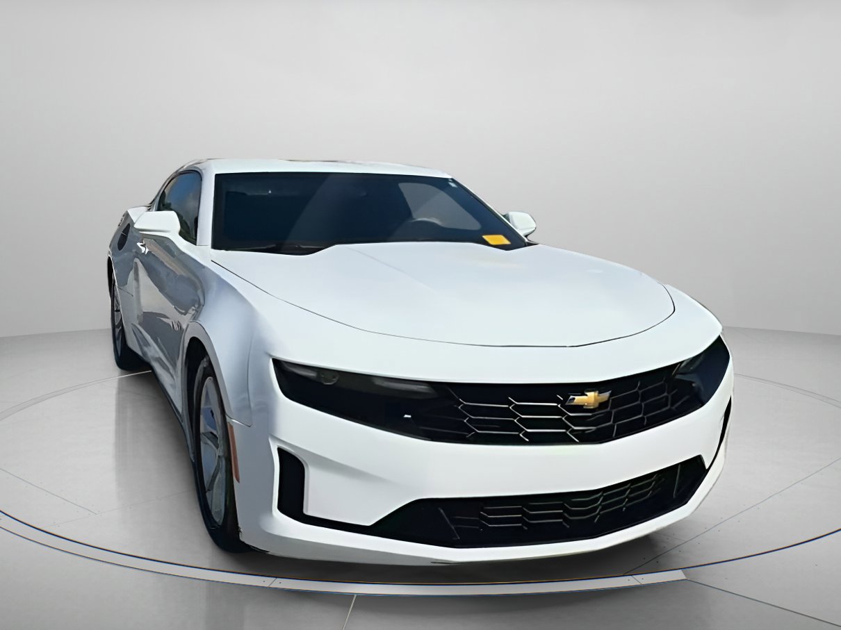 Used 2020 Chevrolet Camaro LS image 29