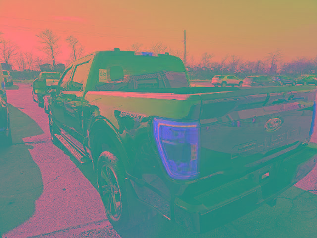 Certified 2022 Ford F150 XLT w/ Equipment Group 302A High image 5