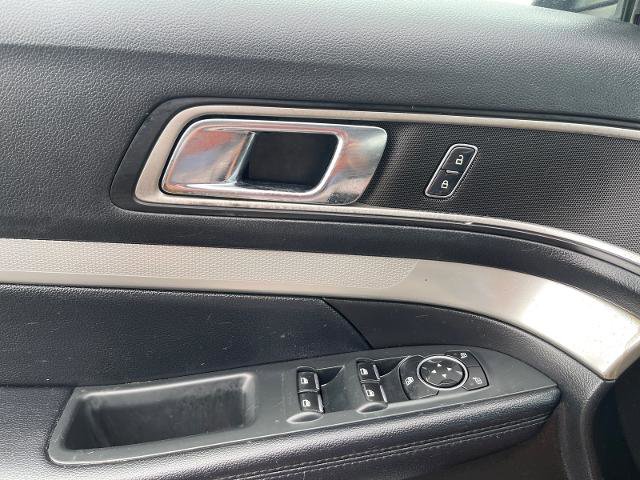 Certified 2017 Ford Explorer XLT FWD image 14