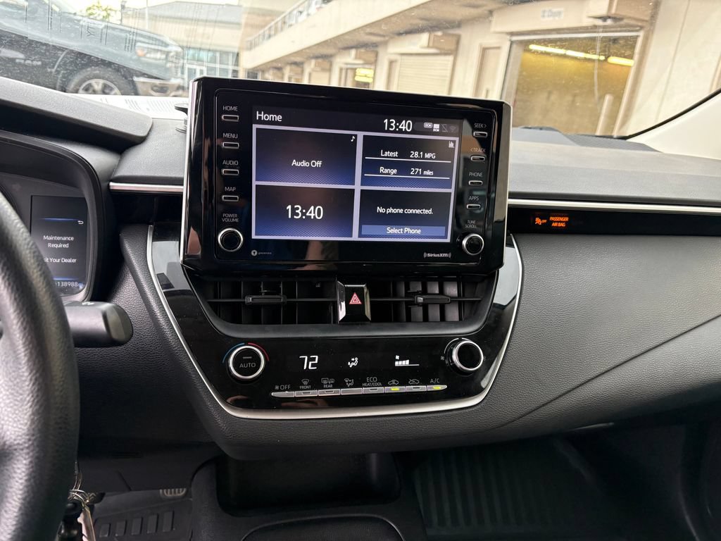 Used 2021 Toyota Corolla LE FWD image 24
