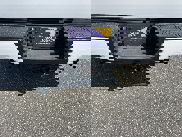 Certified 2024 Ford F350 Limited w/ FX4 Off-Road Package image 32