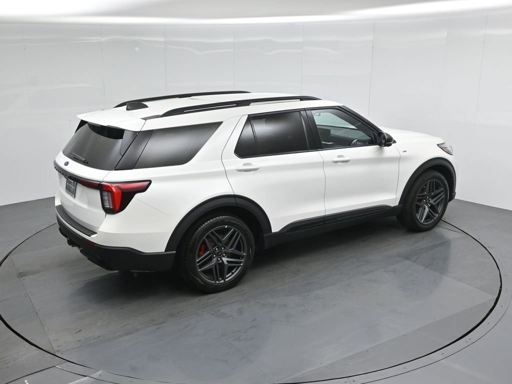 Certified 2025 Ford Explorer ST-Line w/ Premium Package image 44