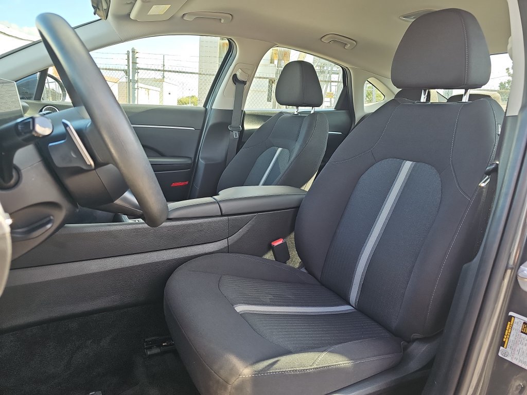 Used 2025 Hyundai Sonata SEL FWD image 14