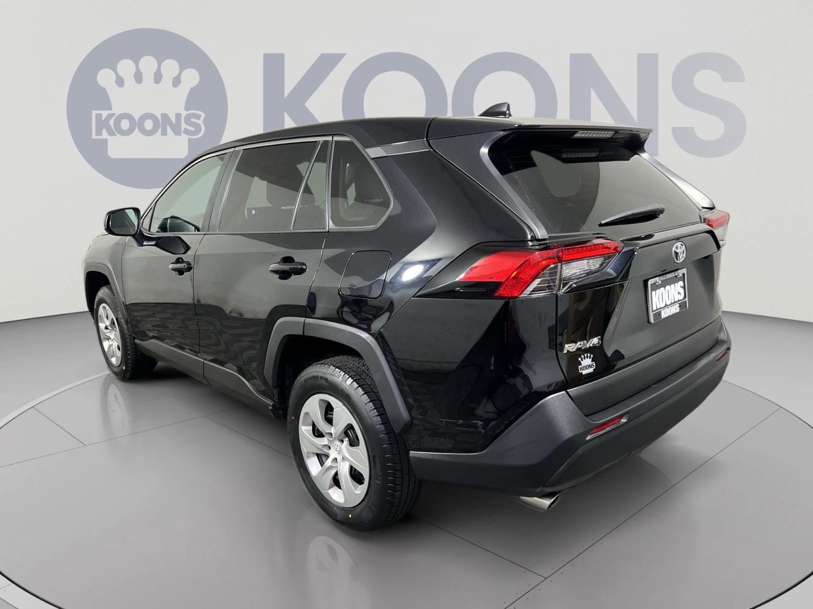 Used 2023 Toyota RAV4 LE FWD image 8