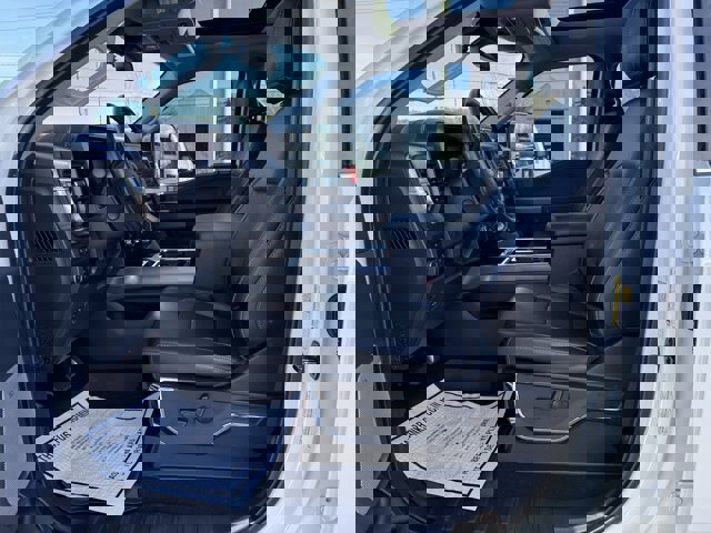 Certified 2023 Ford F450 Lariat w/ Lariat Ultimate Package image 12