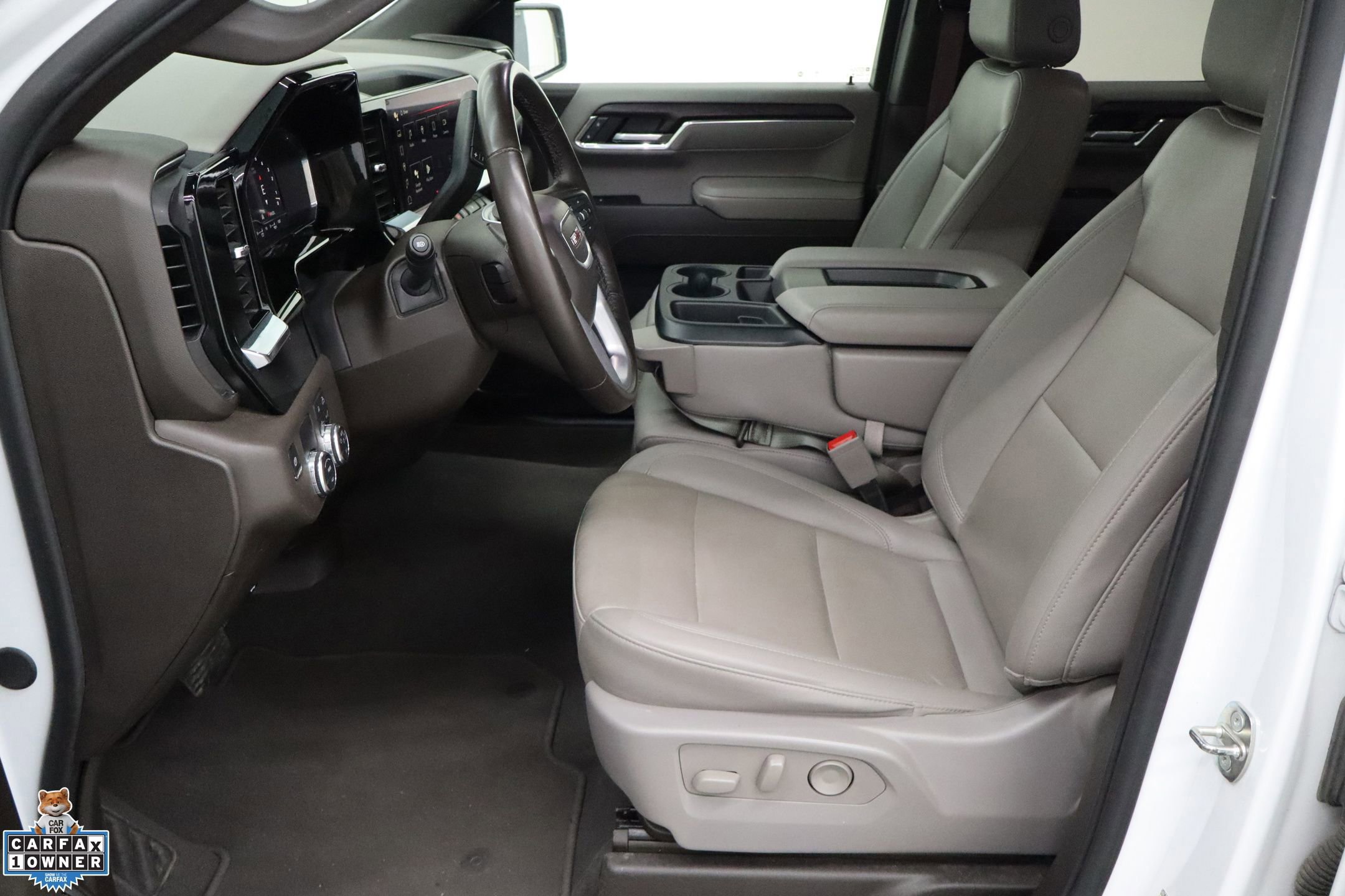 Used 2024 GMC Sierra 1500 SLT image 19