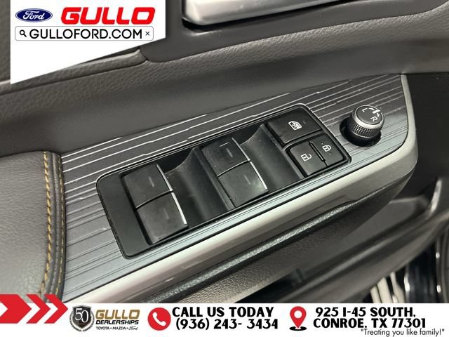 Used 2024 Toyota Sienna AWD image 21