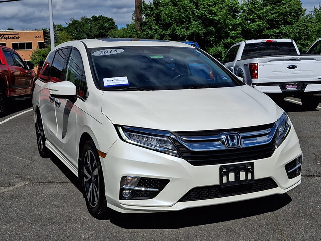 Used 2018 Honda Odyssey Elite image 2
