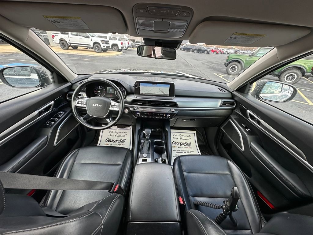 Used 2022 Kia Telluride LX image 5