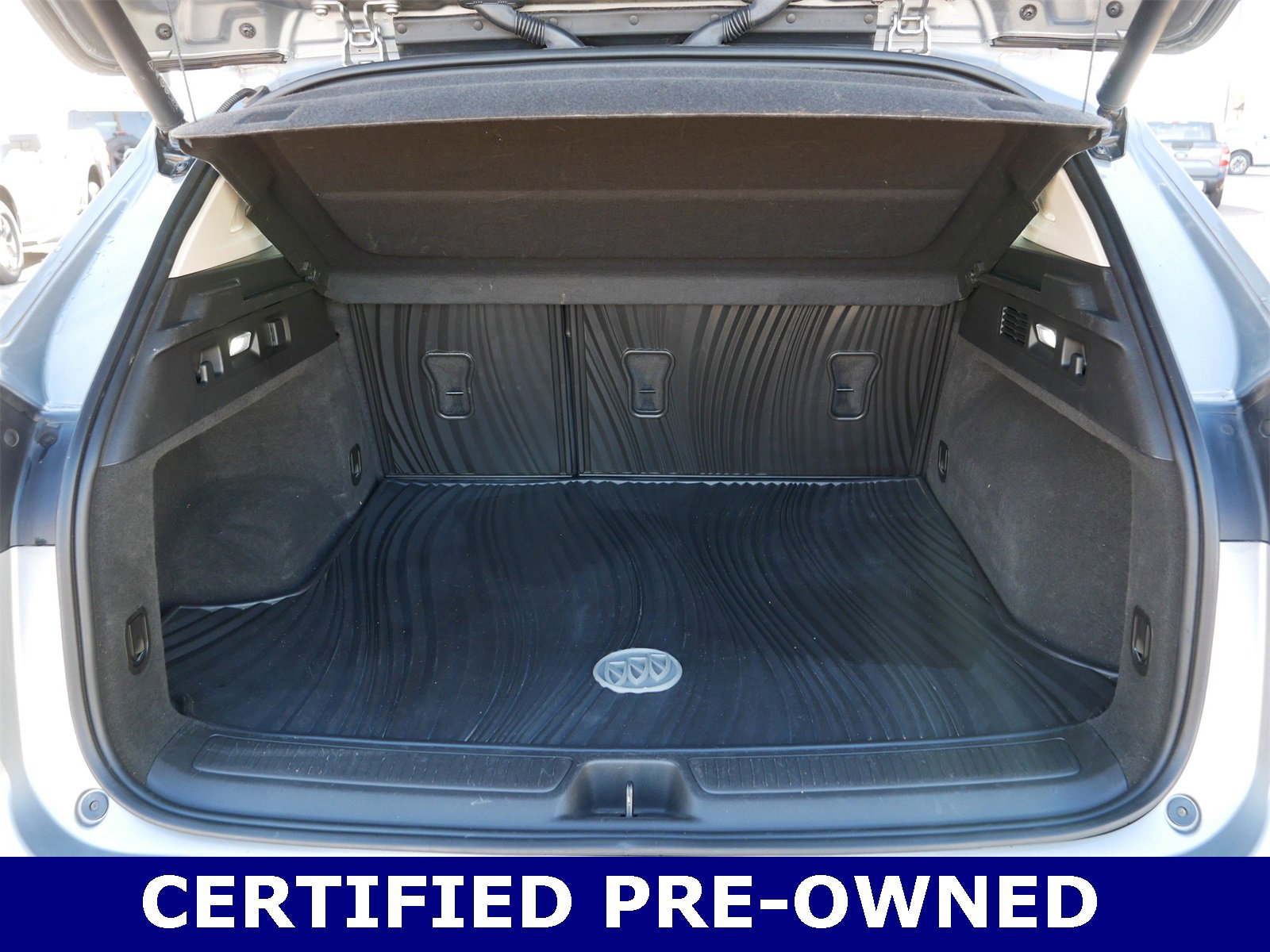 Used 2023 Buick Envision Essence w/ Sport Touring Package image 10