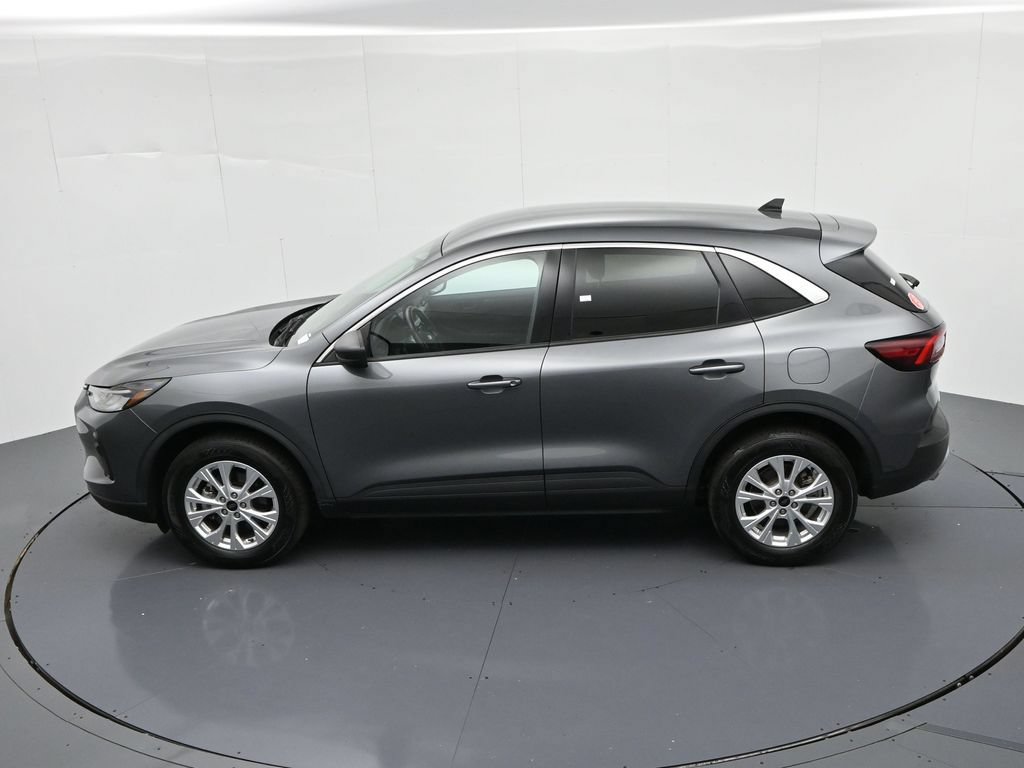 Certified 2024 Ford Escape Active AWD/4WD image 18