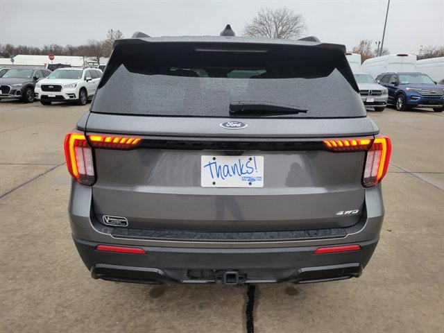 Certified 2025 Ford Explorer ST-Line AWD/4WD image 6