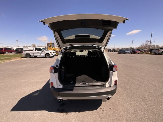 Certified 2022 Ford Escape SE w/ Cold Weather Package AWD/4WD image 23