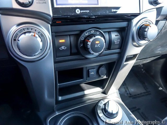 Used 2020 Toyota 4Runner SR5 Premium AWD/4WD image 23