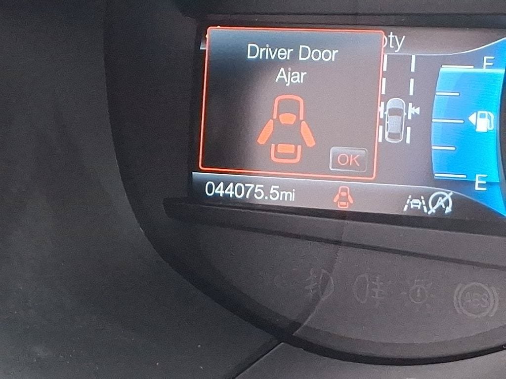 Certified 2019 Ford Edge ST w/ Cold Weather Package AWD/4WD image 20
