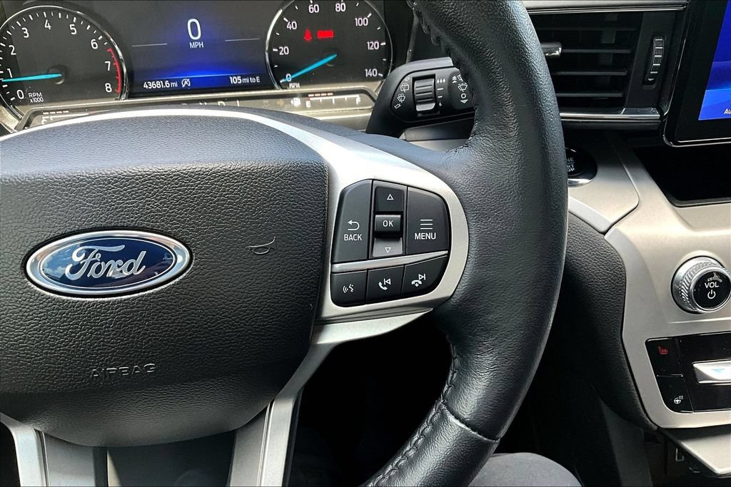 Certified 2023 Ford Explorer XLT w/ Equipment Group 202A AWD/4WD image 15