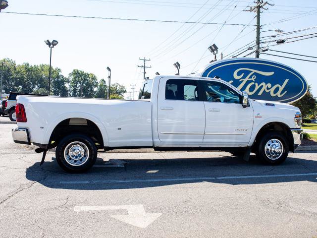 Used 2025 RAM 3500 Limited AWD/4WD image 1