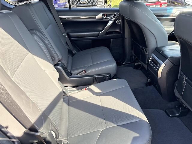 Used 2023 Lexus GX 460 Premium w/ Accessory Package AWD/4WD image 21