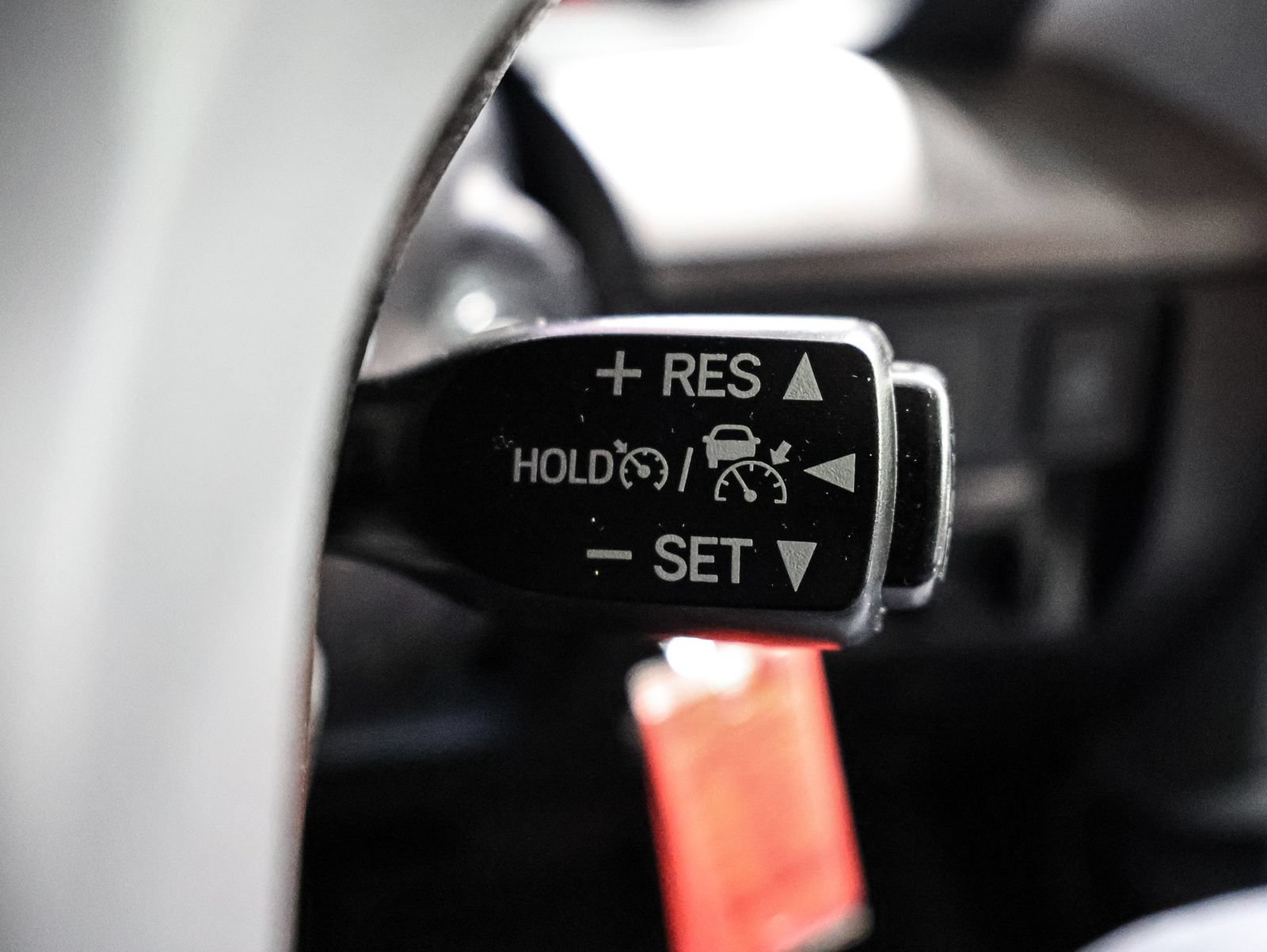 Used 2020 Toyota Tundra SR5 w/ SR5 Leather Package RWD image 39