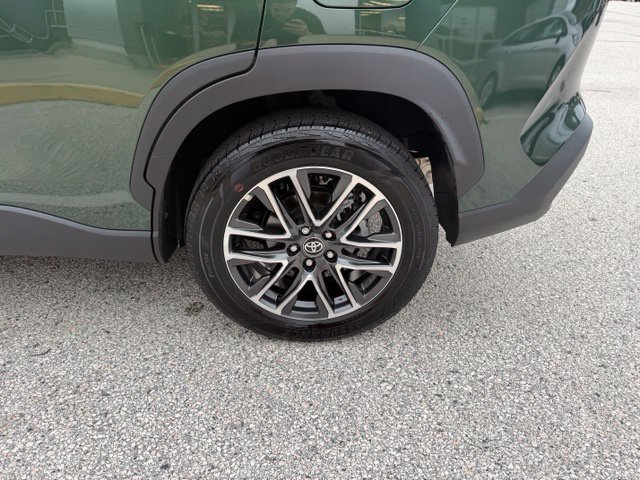 Used 2026 Toyota Corolla Cross XLE w/ Convenience Package AWD/4WD image 59