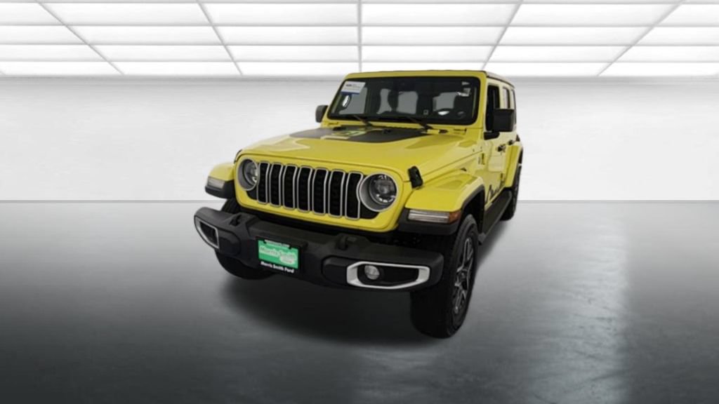 Used 2024 Jeep Wrangler Unlimited Sahara AWD/4WD image 2