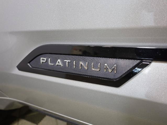 Used 2023 Toyota Tundra Platinum AWD/4WD image 38