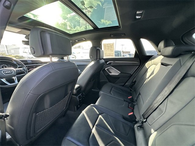 Used 2024 Audi Q3 2.0T Premium image 18