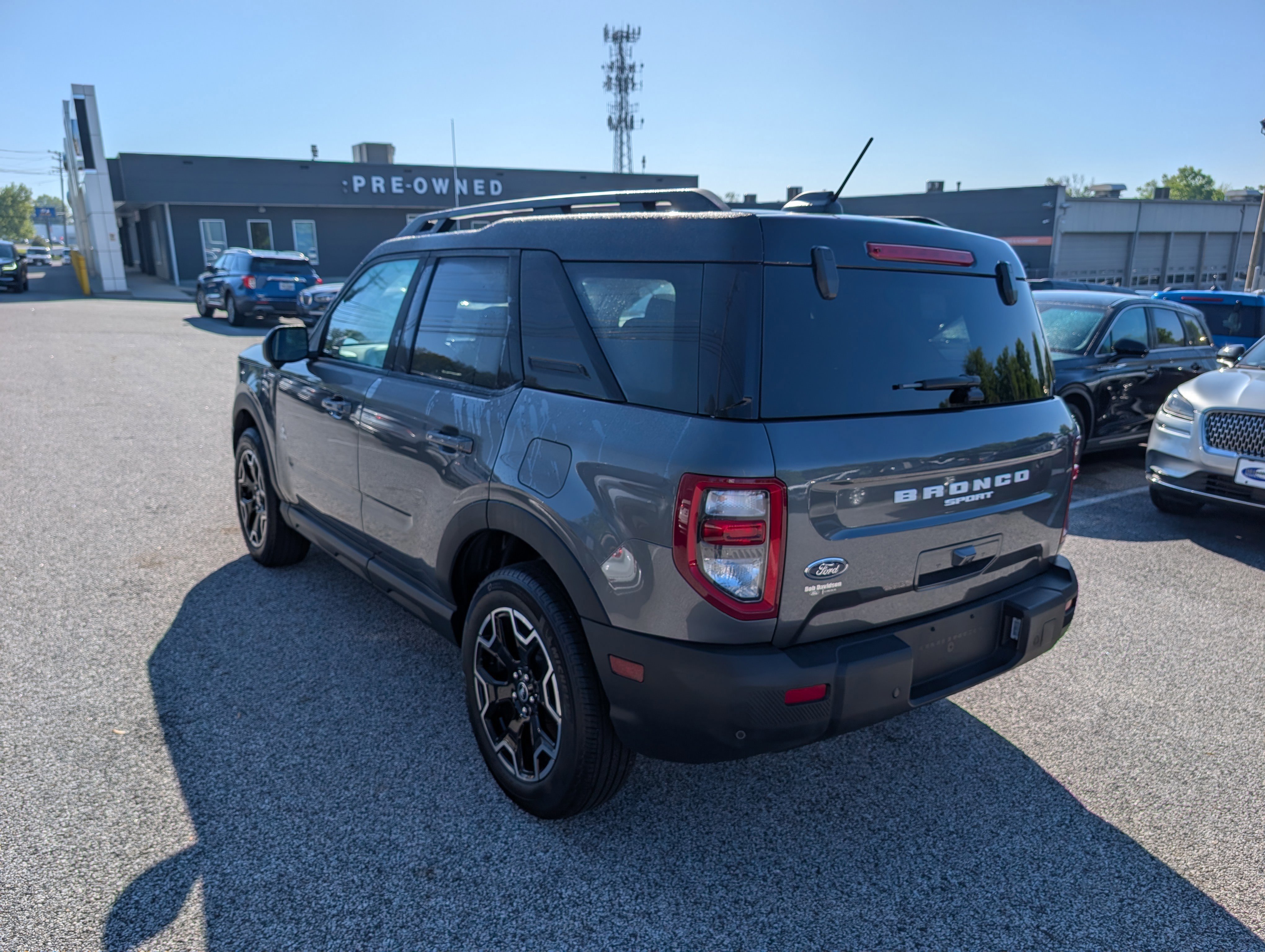 Certified 2025 Ford Bronco Sport Outer Banks w/ Outer Banks Tech Package+ AWD/4WD image 5
