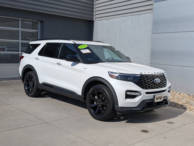 Certified 2023 Ford Explorer ST-Line w/ Class IV Trailer Tow Package AWD/4WD image 2